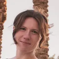 Weit gefächerte, erfahrene Tutorin (MSc Statistik, BSc VWL, Mathematik) unterstützt bei Prüfungsvorbereitung für VWL-, Mathe-, S